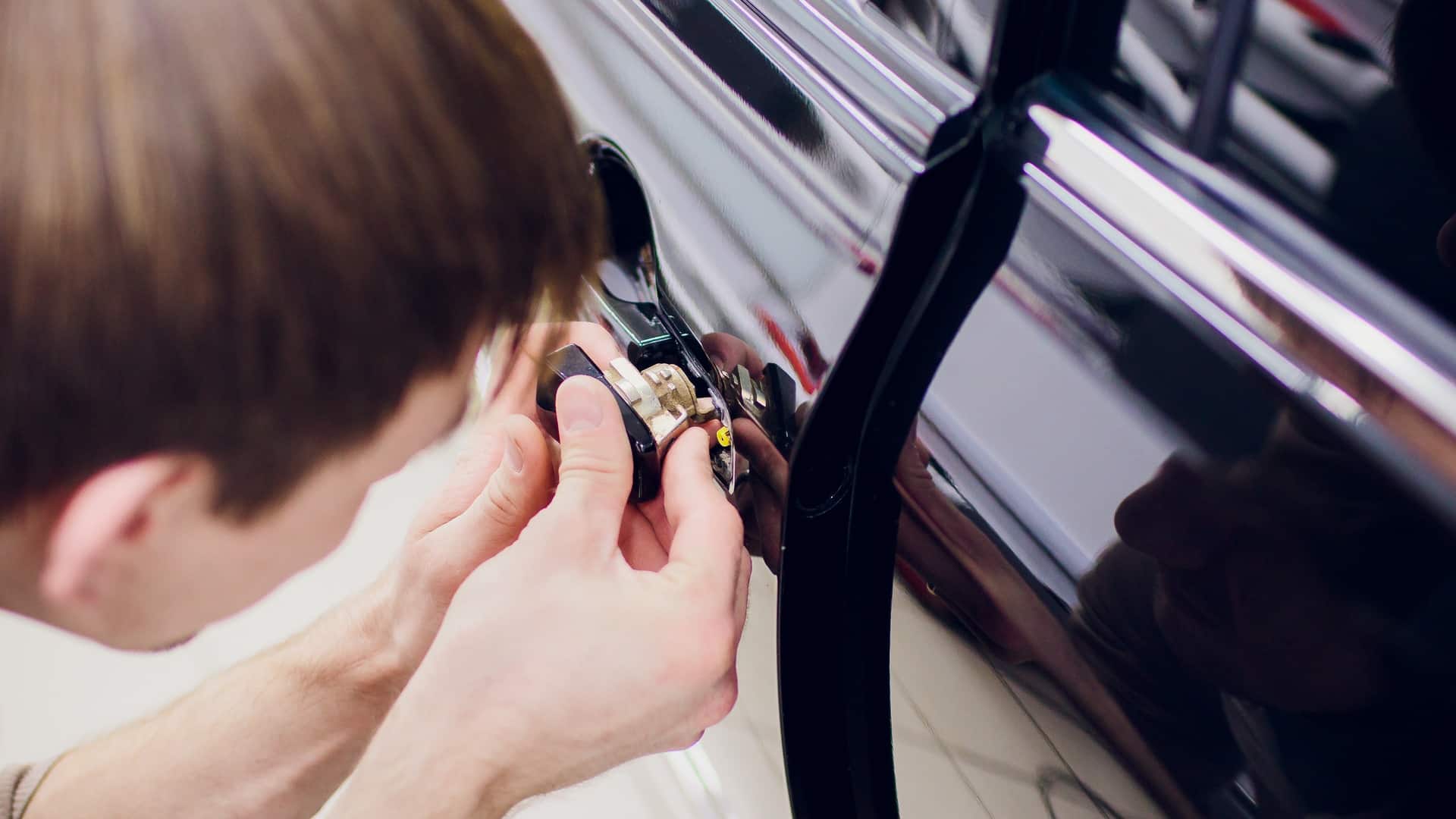 How to Program a Transponder Key Yourself — Pick Me Locksmiths